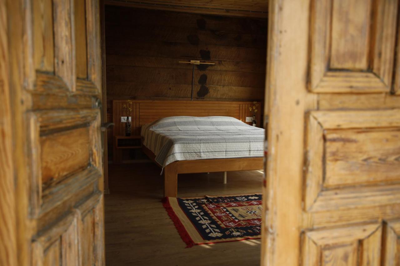 Gentry House Hotel Ambrolauri Ngoại thất bức ảnh